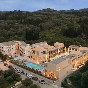 Ekati Mare Lifestyle Resort